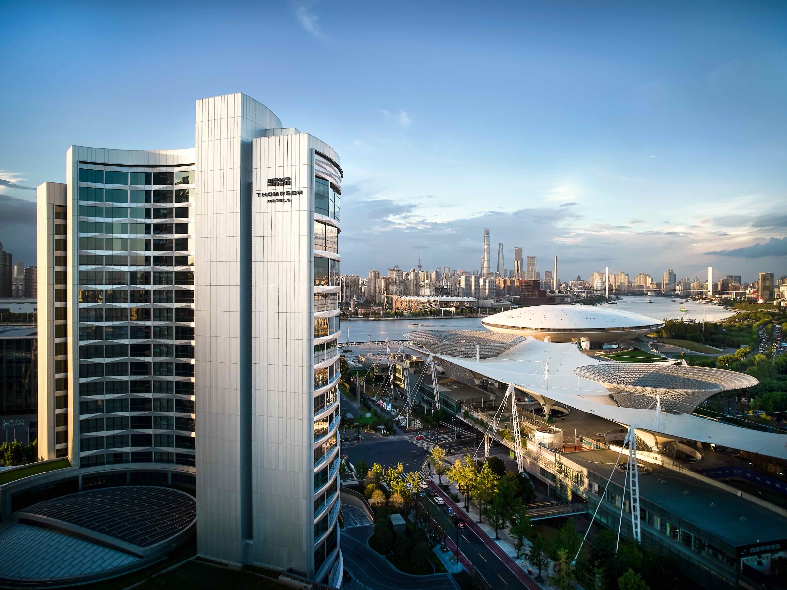 1761904400517872.jpg 1. 酒店外观.jpg