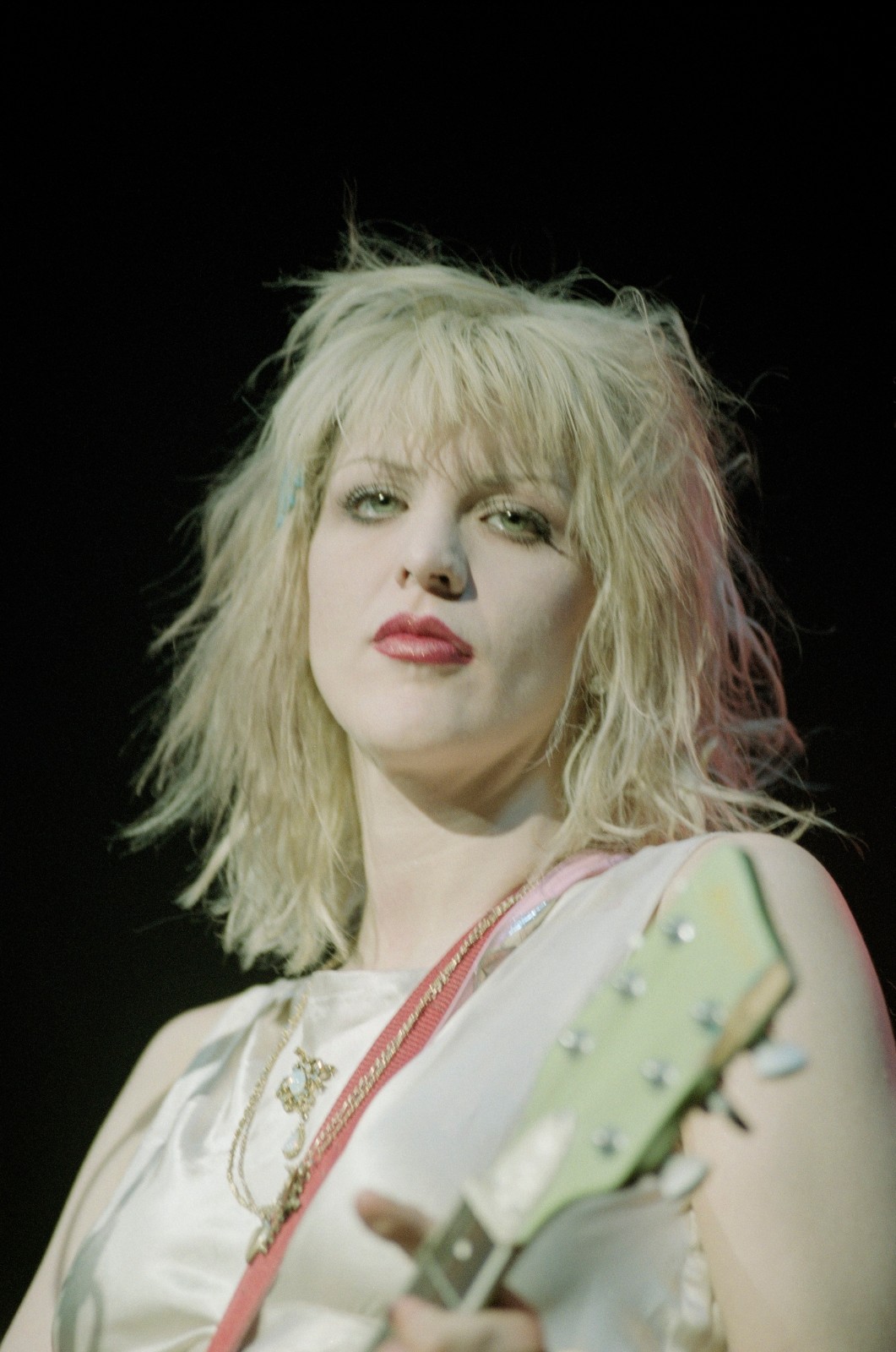 冷调妆容的先驱者Courtney Love.jpg